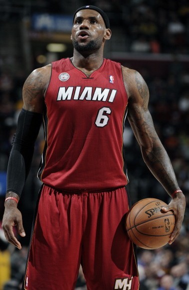 连续31局无得分终于止血 DeNA靠虾名与山本适时打一口气灌进3分援护东克树｜日职