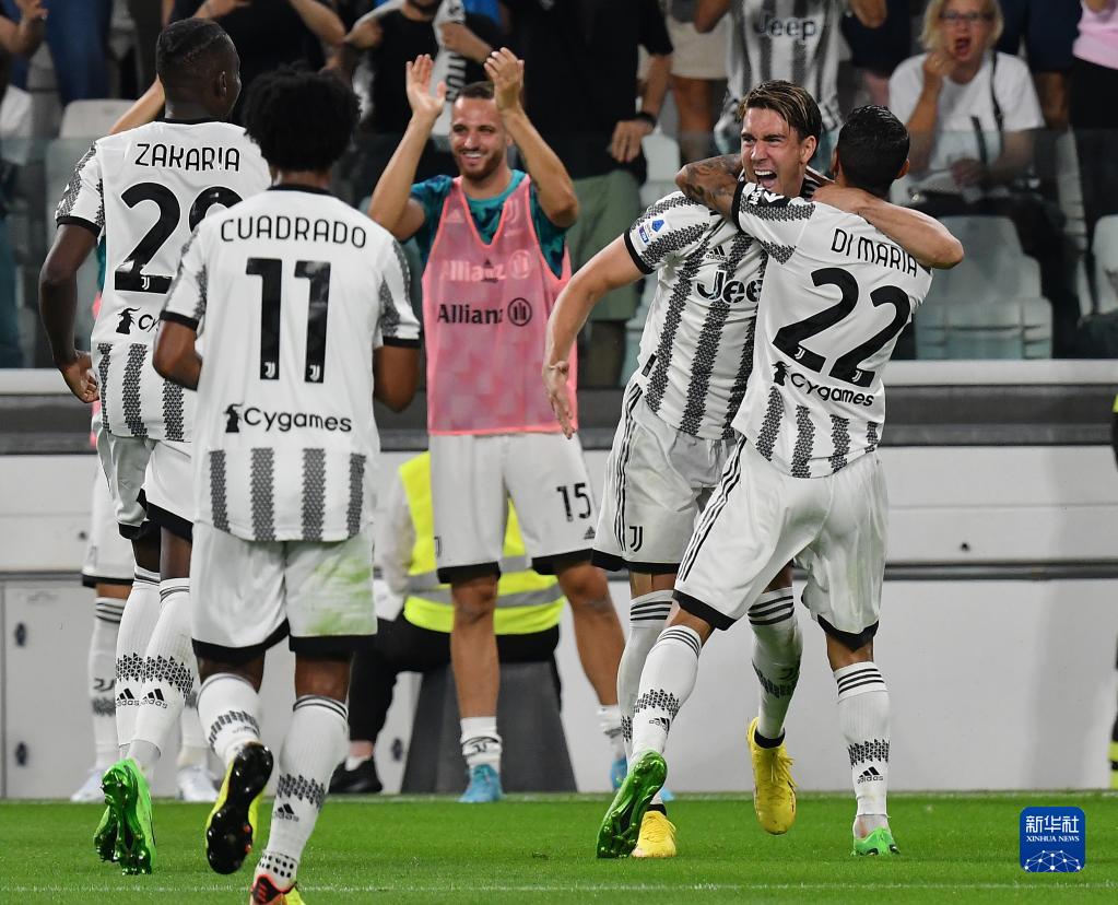 费城人队主帅汤姆森宣布在 2025 赛季结束后可能考虑转岗管理层