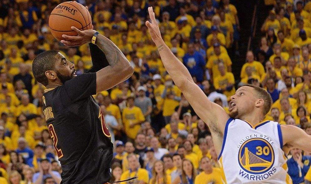 牛爷爷上线！杰伦-布朗第三节三分三连击回应快船