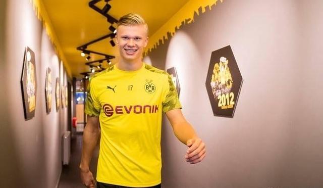 2017 重大声明：铃木一朗在马林鱼球场投出他职业生涯最后一次正式的高球传球