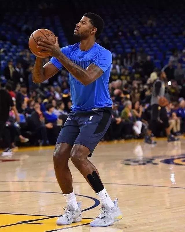 2025年铜梁龙主场场均观众超1.5万人，间接拉动消费约11亿元