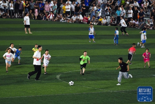 每体：巴萨计划补强右后卫 孔德将面临队内竞争