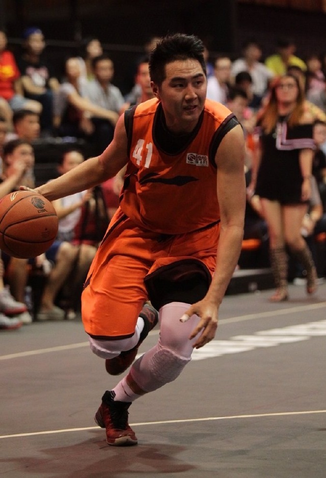 详解棒球规则中的投球违例动作及其产生的进垒补偿逻辑