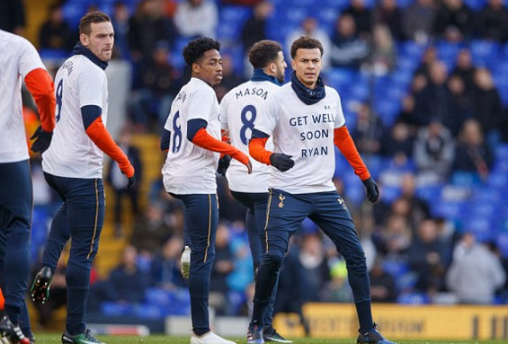 拉莫斯替补绝杀 巴黎圣日耳曼险胜尼斯