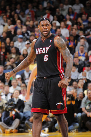 张耀坤：年轻人想踢上中超不易；现在的青训太功利忽略基本功